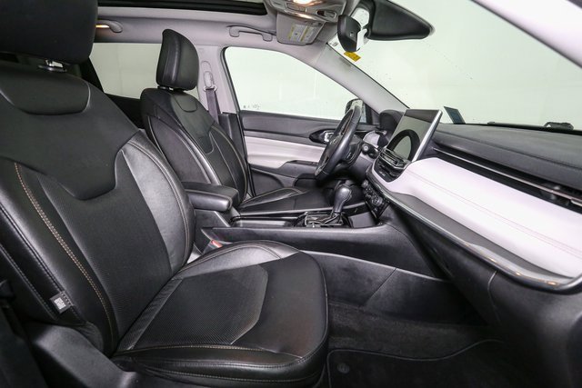 Used 2022 Jeep Compass Limited w/ Sun and Sound Group image 17