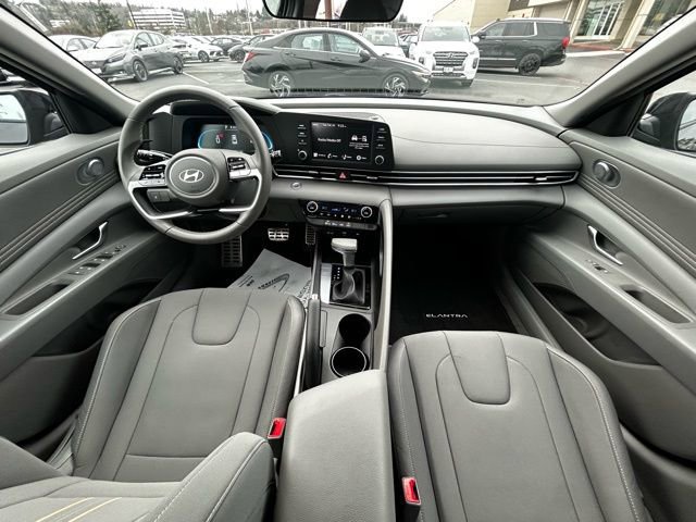 Certified 2025 Hyundai Elantra Sport image 12