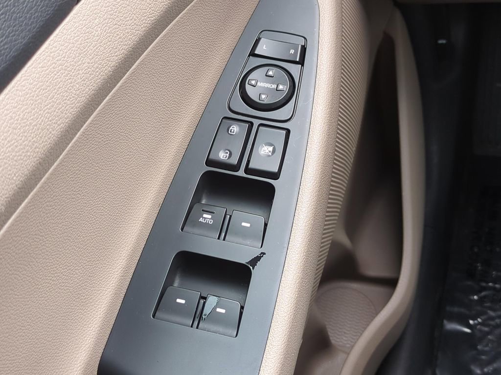 Used 2021 Hyundai Tucson Sport AWD/4WD image 19