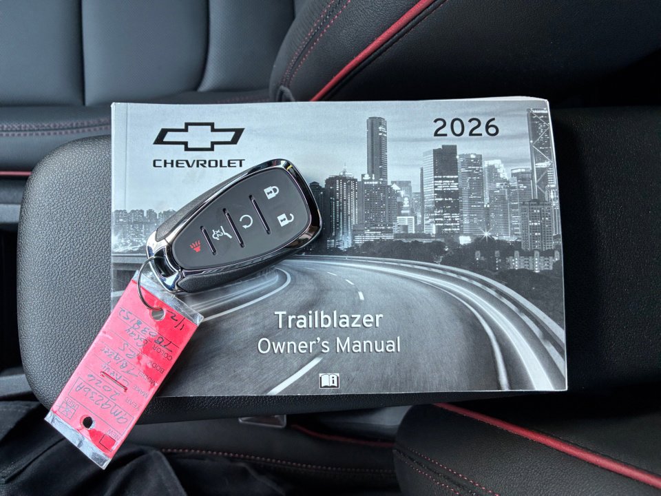 Used 2026 Chevrolet TrailBlazer RS w/ Convenience Package FWD image 34