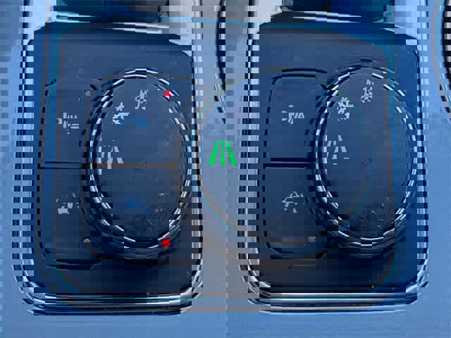 Used 2021 Chevrolet Blazer LT image 39