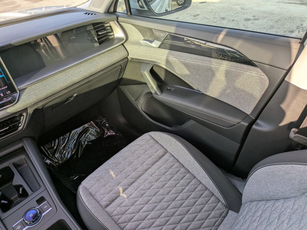 New 2026 Volkswagen Tiguan S FWD image 12