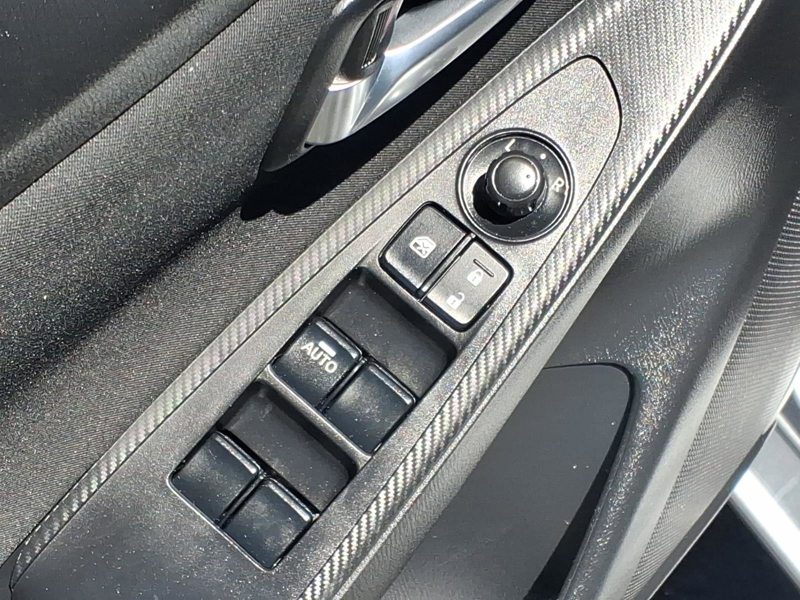 Certified 2017 Toyota Yaris iA image 14