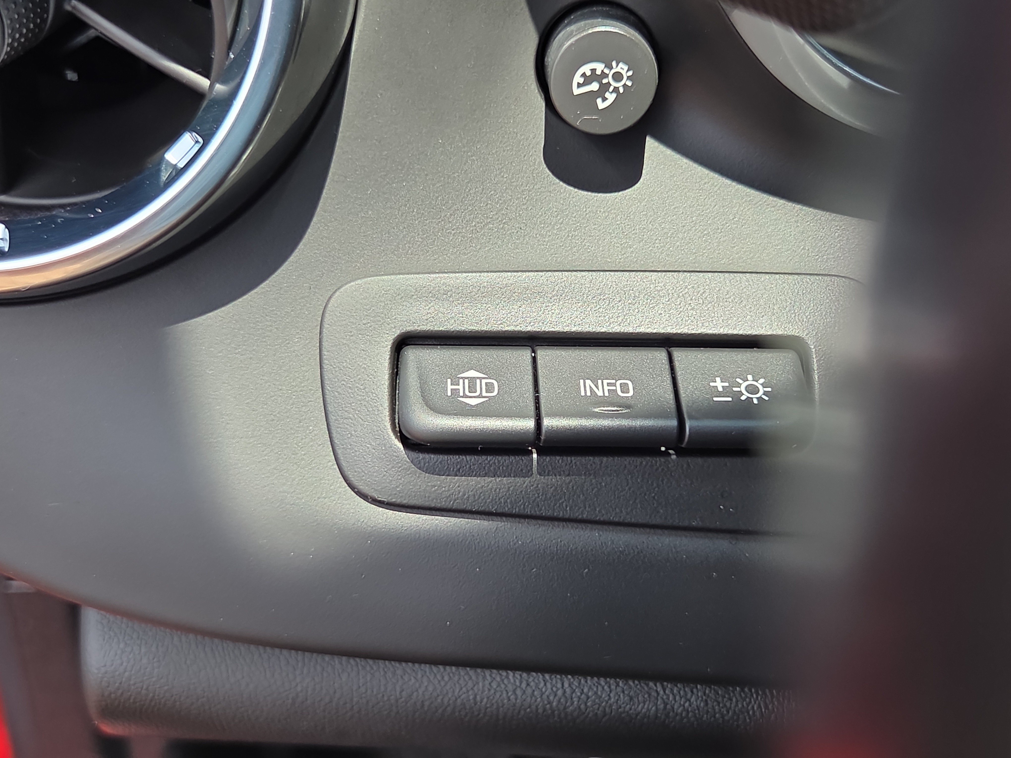 Used 2020 Chevrolet Camaro SS RWD image 37