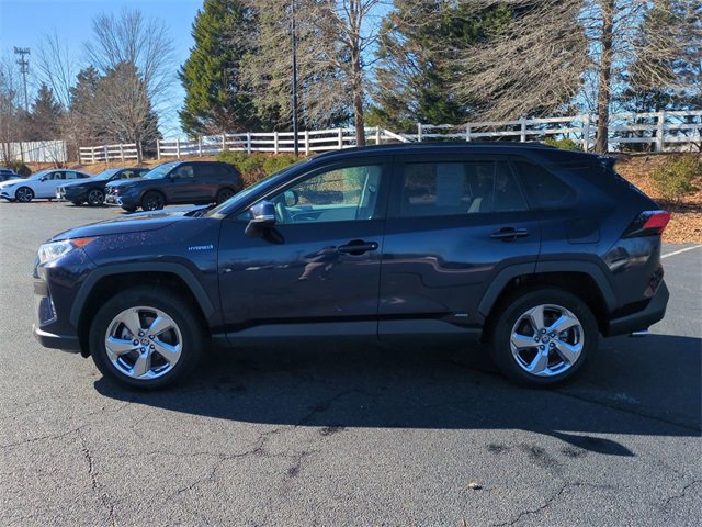 Used 2021 Toyota RAV4 XLE Premium image 7