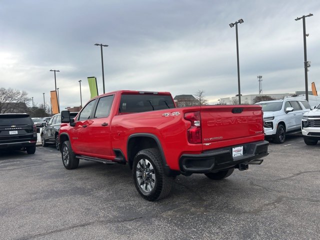 Used 2024 Chevrolet Silverado 2500 Custom w/ Custom Value Package image 5