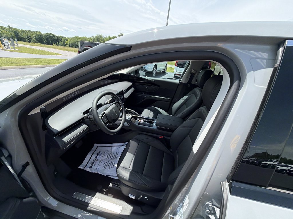 New 2026 Lincoln Nautilus Premier AWD/4WD image 10