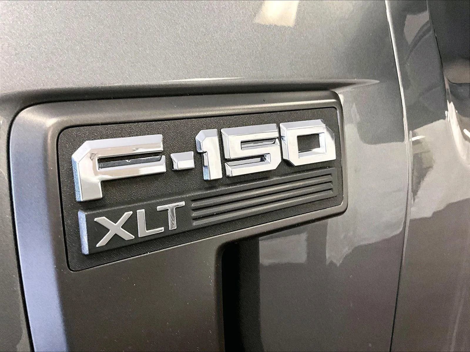 Certified 2022 Ford F150 XLT w/ Equipment Group 302A High image 13