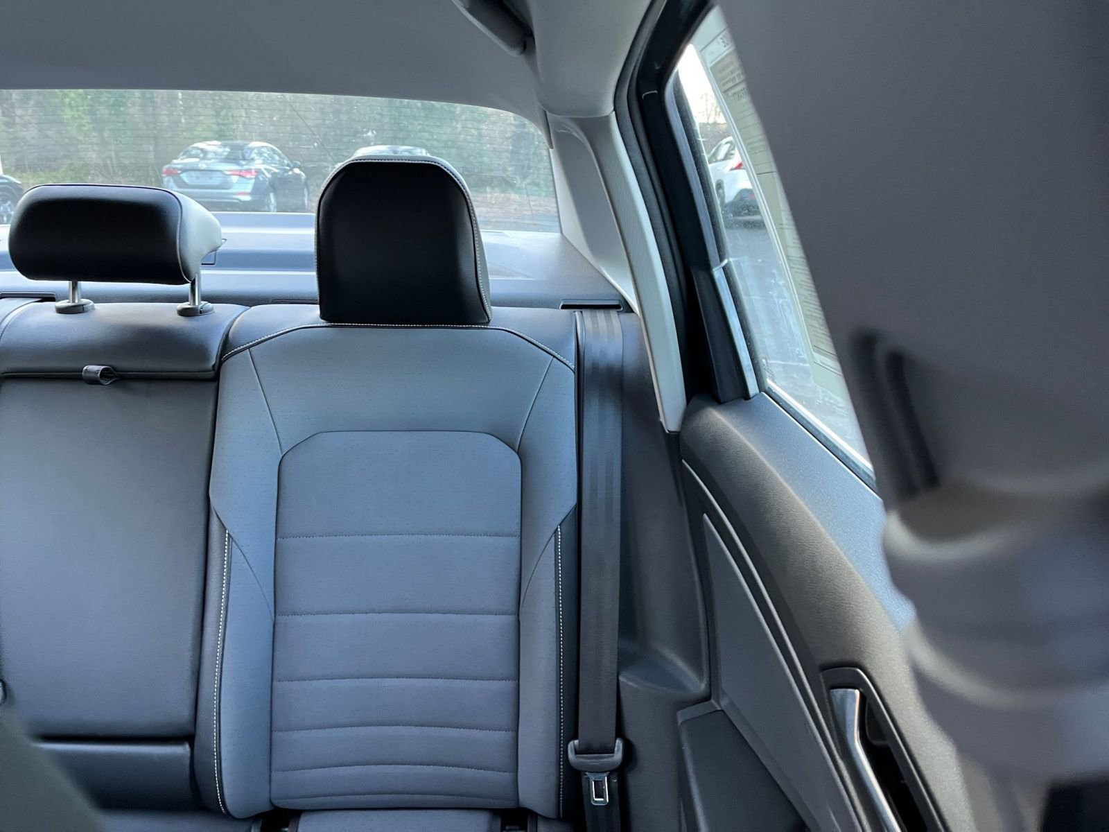 Used 2025 Volkswagen Jetta SE image 37