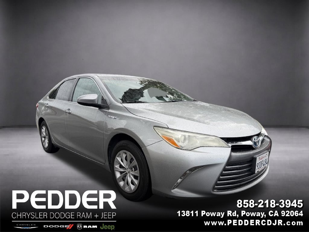Used 2016 Toyota Camry LE FWD image 1