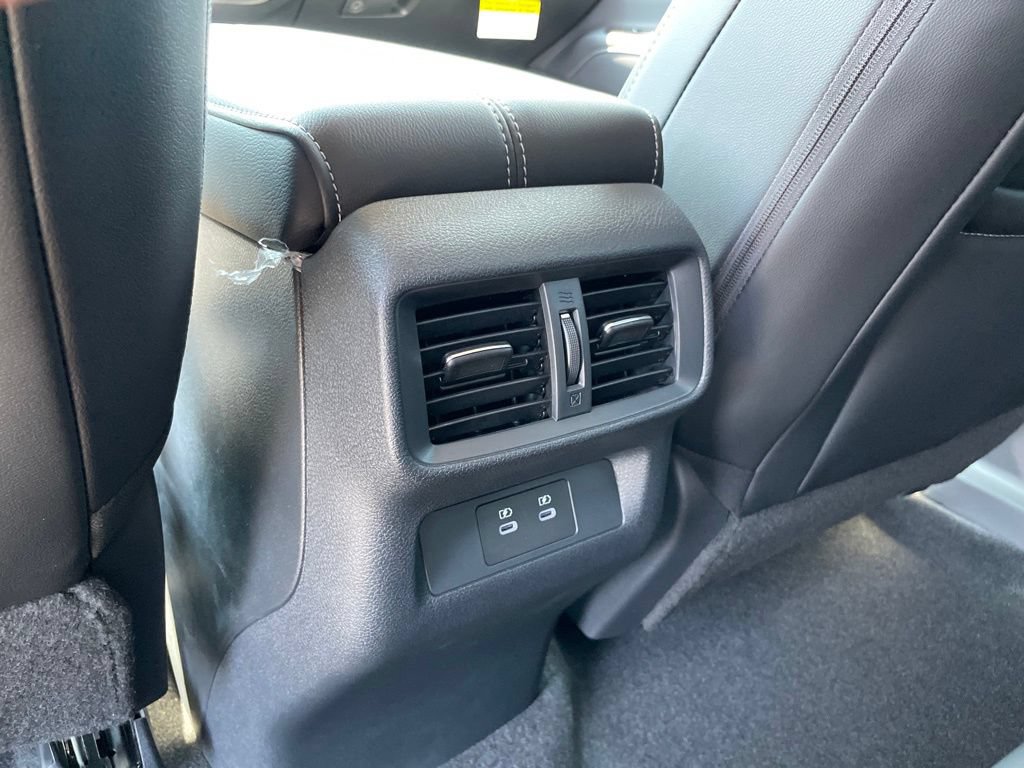 New 2026 Nissan Murano SV AWD/4WD image 13