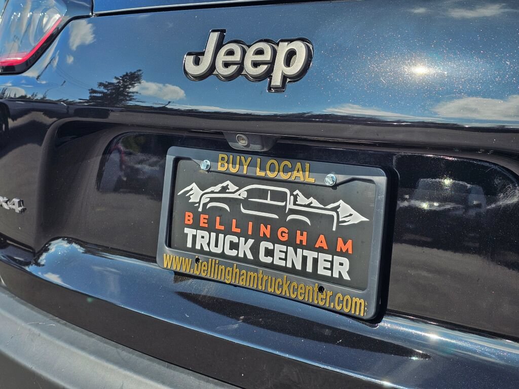 Used 2020 Jeep Cherokee Trailhawk AWD/4WD image 14