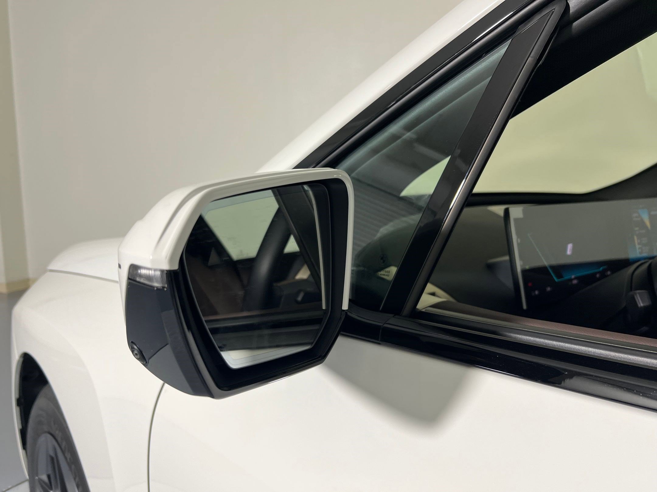 New 2026 BMW iX xDrive60 w/ Executive Package AWD/4WD image 23