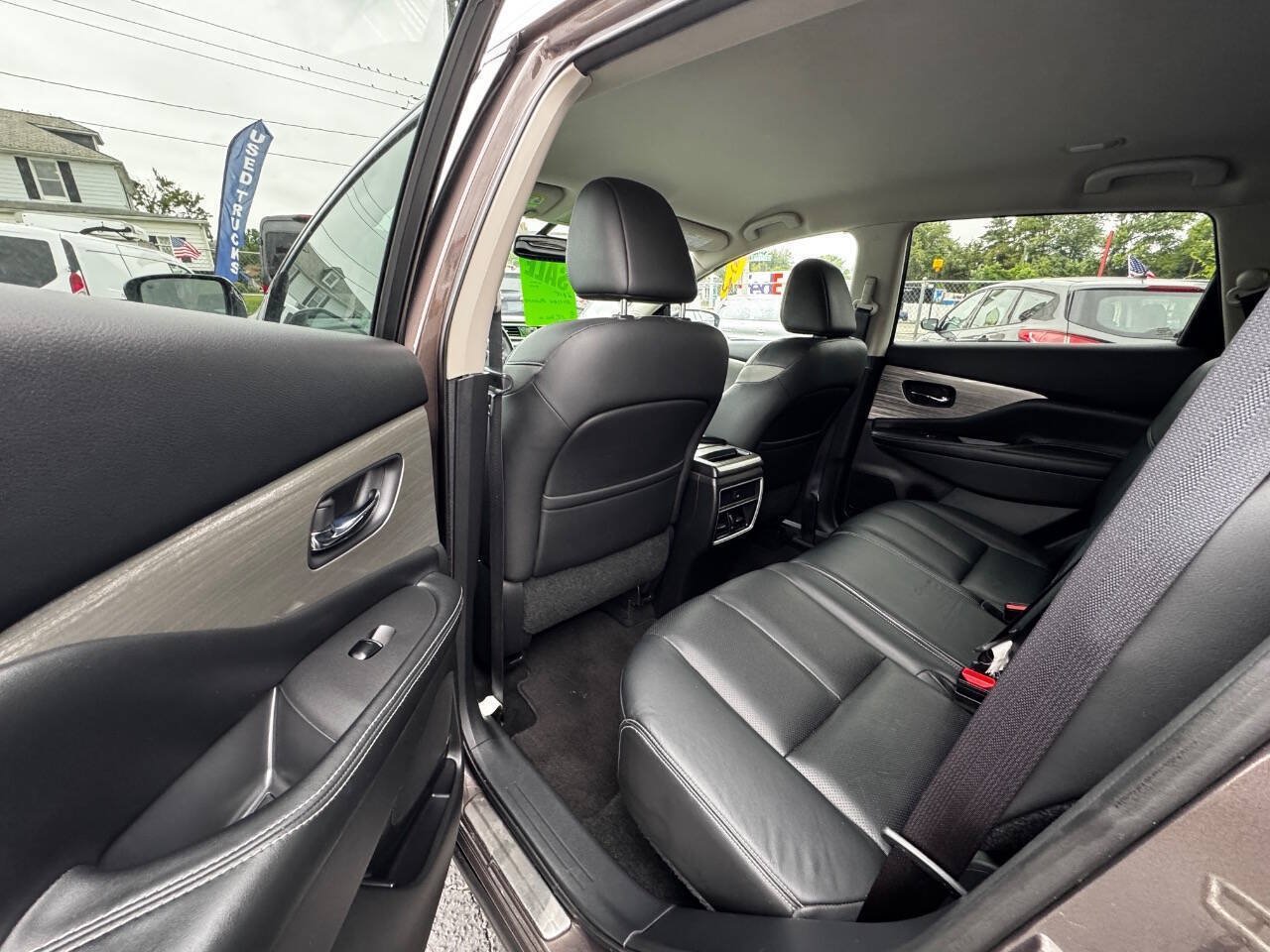 Used 2015 Nissan Murano SL w/ Cargo Package AWD/4WD image 6