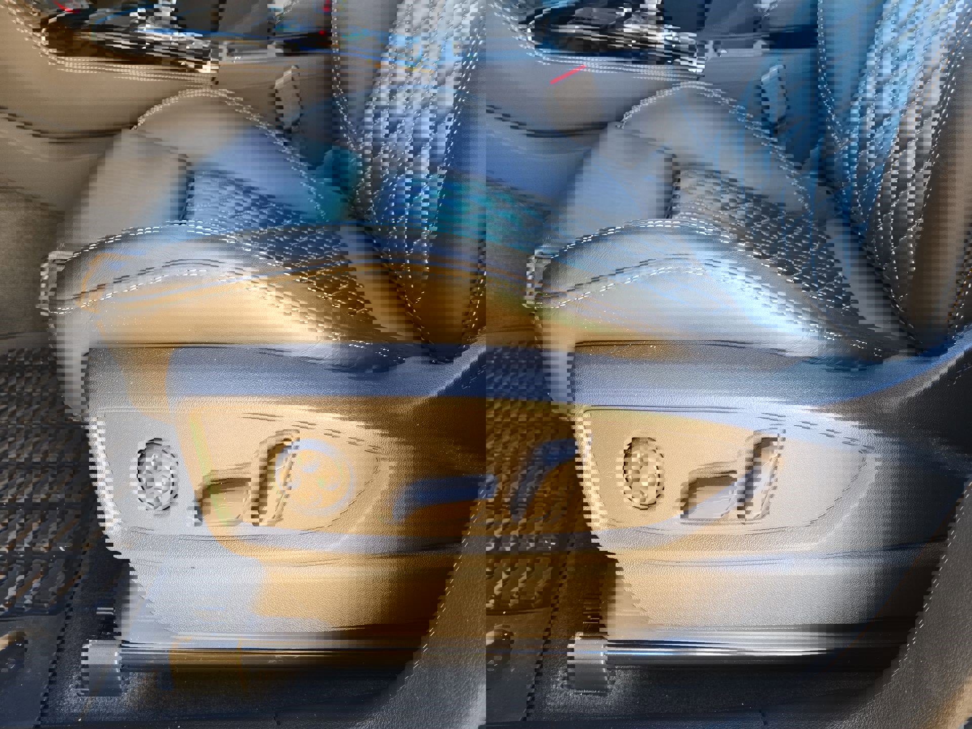 Used 2024 Audi SQ5 Prestige image 17