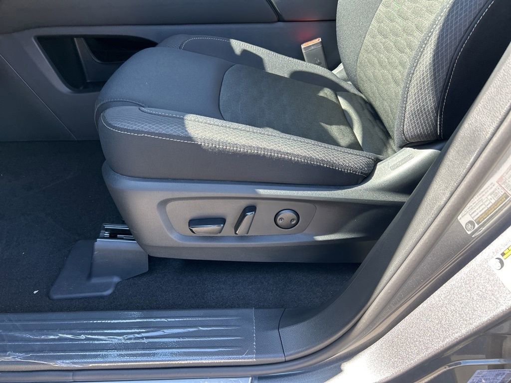 New 2026 Nissan Pathfinder SV image 17