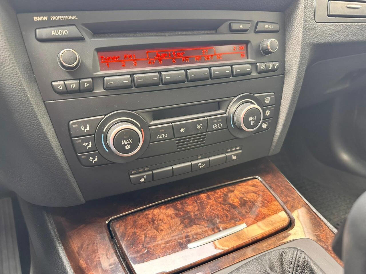 Used 2009 BMW 328i xDrive 328i xDrive AWD 4dr Sedan SULE image 17