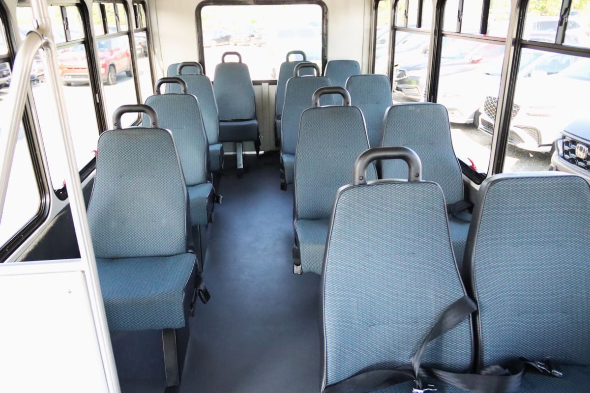 Used 2022 Mercedes-Benz Sprinter 3500 image 12