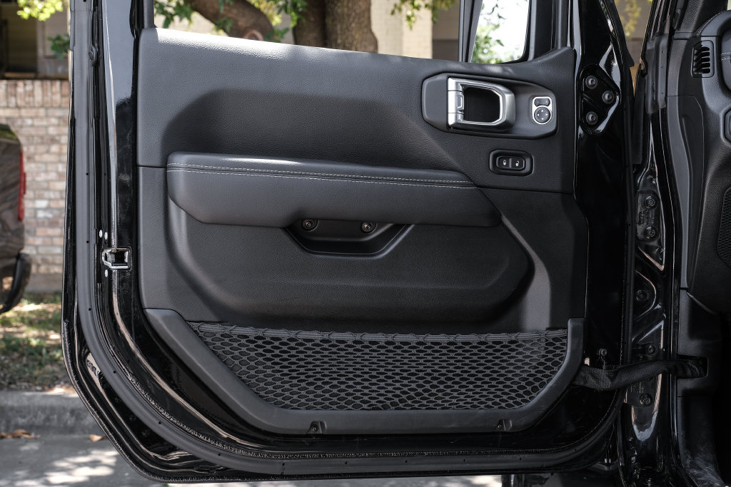 Used 2022 Jeep Wrangler Unlimited Sahara w/ LED Lighting Group AWD/4WD image 54