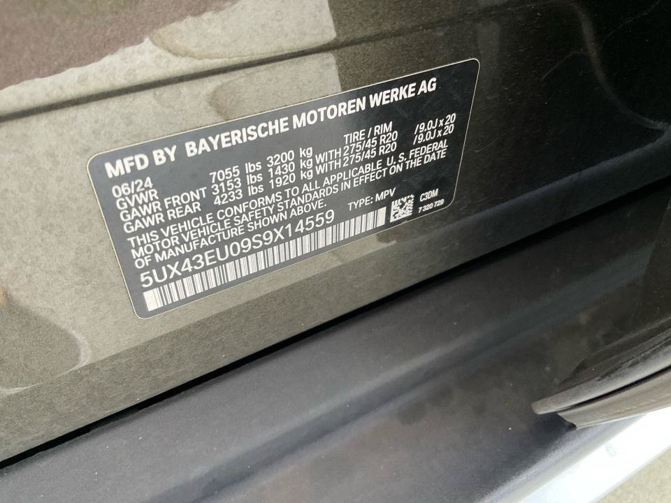 Used 2025 BMW X5 xDrive50e w/ Premium Package AWD/4WD image 35