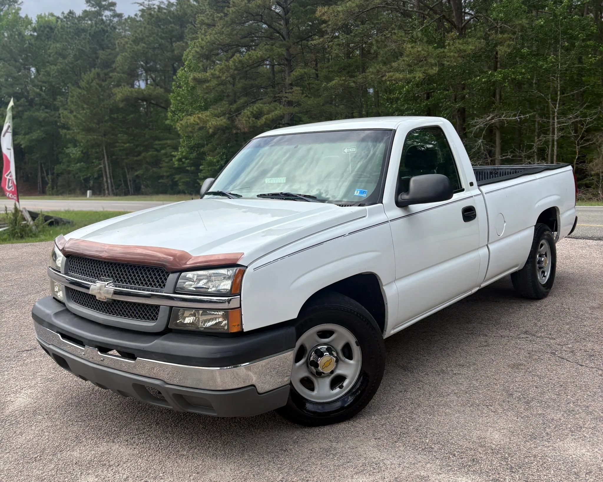 Used 2003 Chevrolet Silverado 1500 W/T RWD image 2