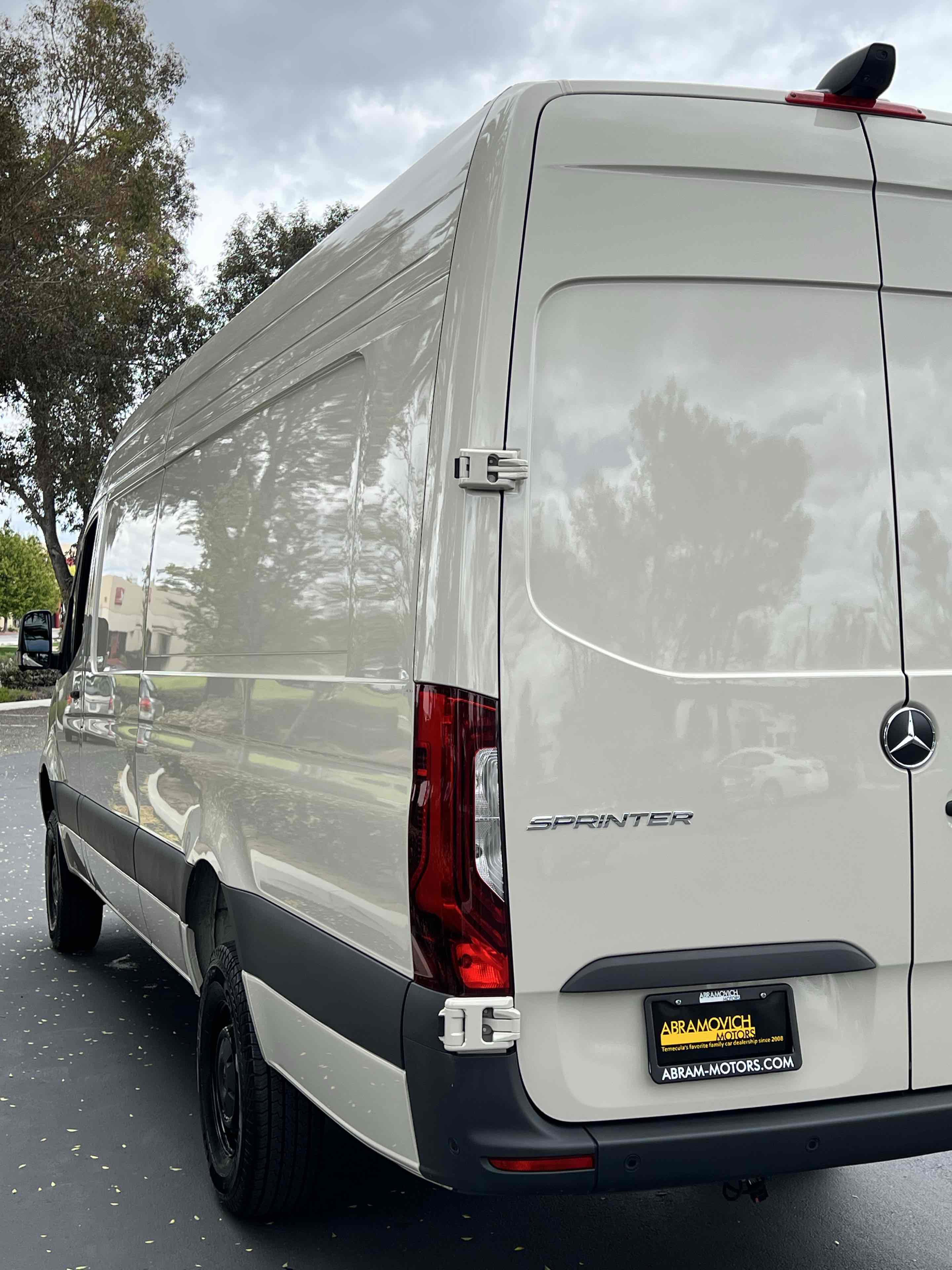 Used 2025 Mercedes-Benz Sprinter 2500 image 46