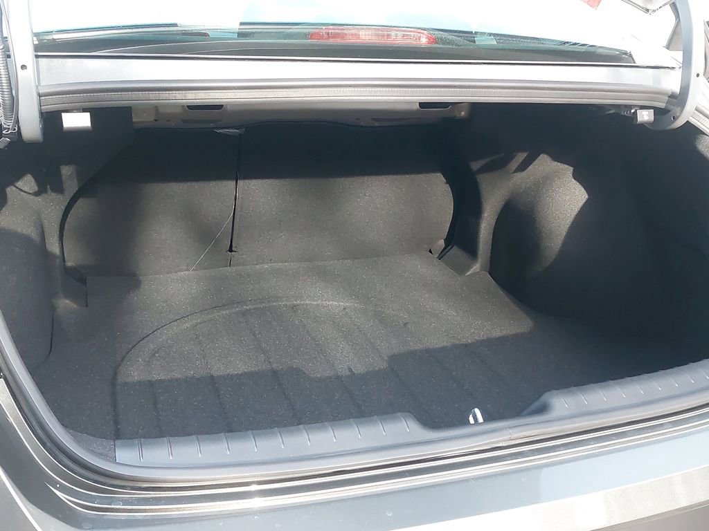 Certified 2025 Hyundai Elantra SEL w/ Cargo Package image 12