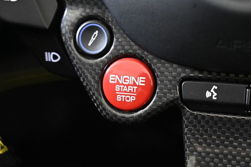 Used 2020 Ferrari Portofino image 24