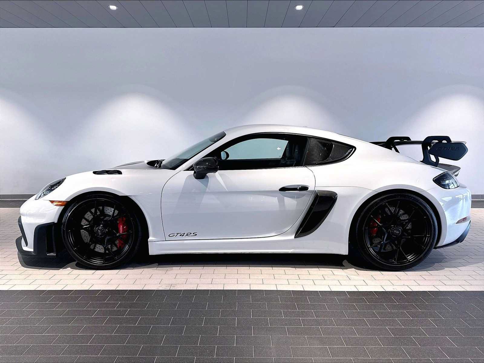 Used 2023 Porsche 718 Cayman GT4 RS RWD image 2