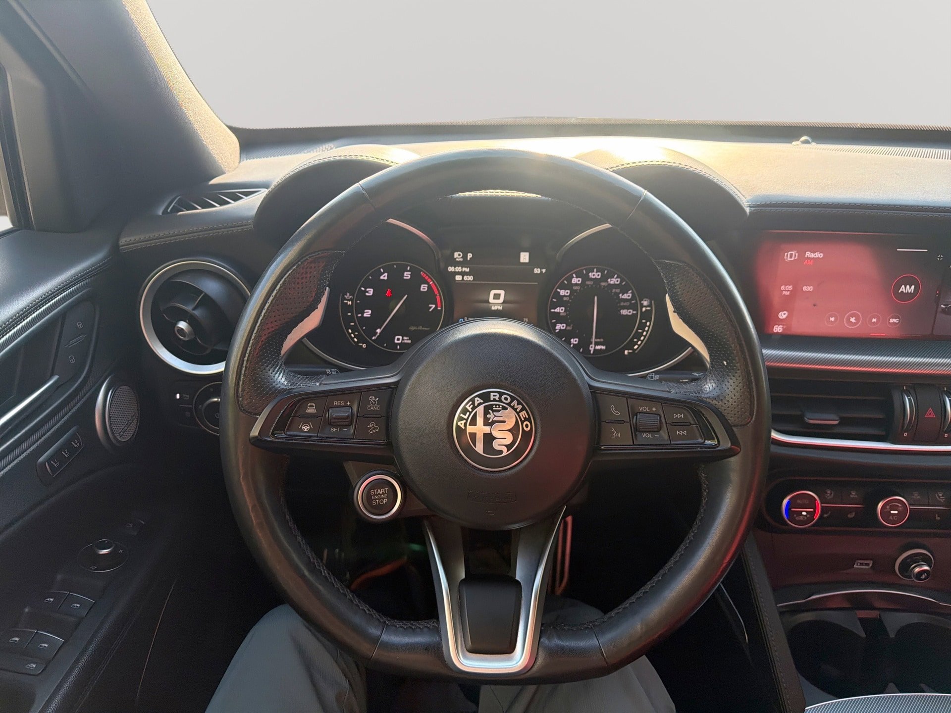 Used 2022 Alfa Romeo Stelvio Veloce AWD/4WD image 11