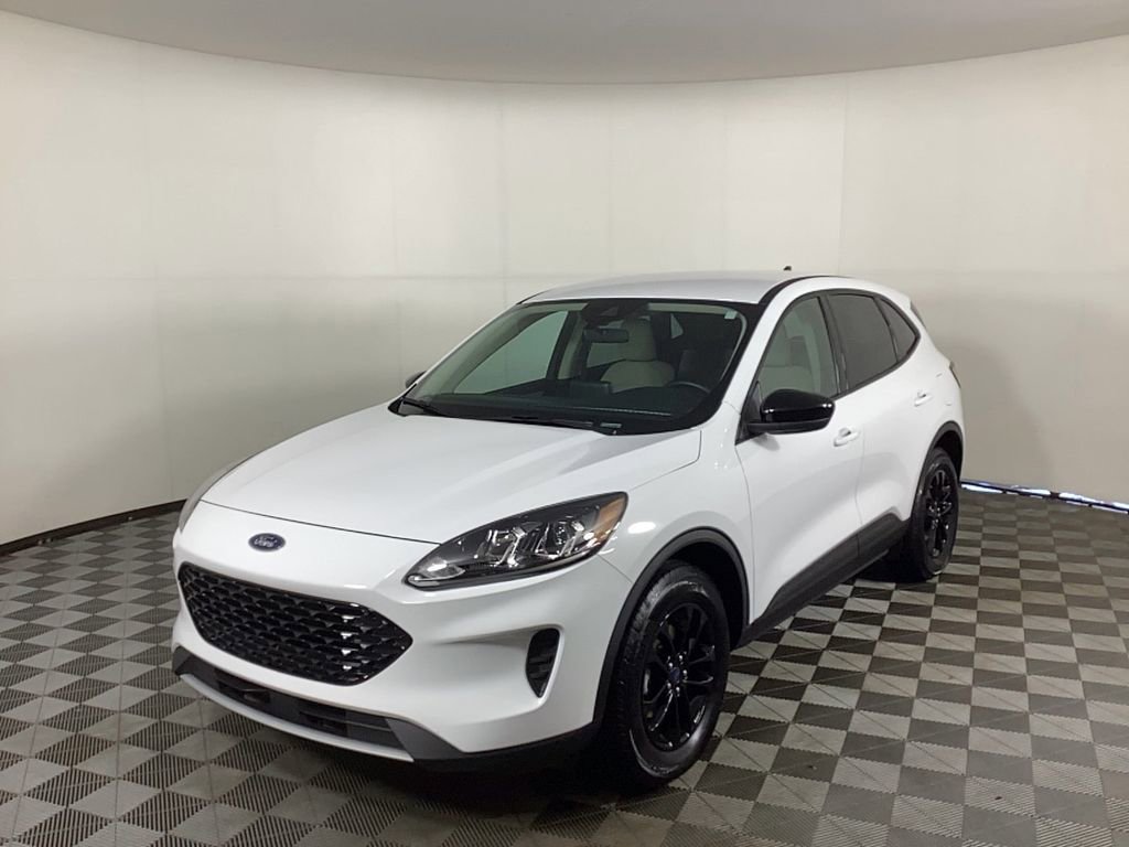 Used 2020 Ford Escape SE Sport image 5