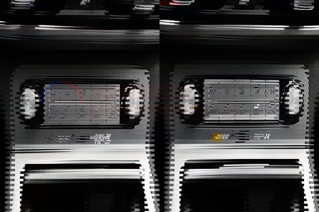 Used 2023 Hyundai Kona SE image 22