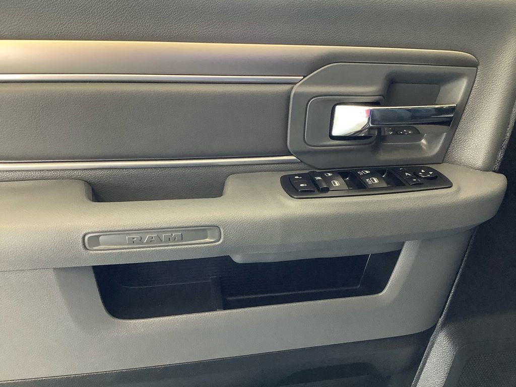Used 2015 RAM 1500 Lone Star image 12