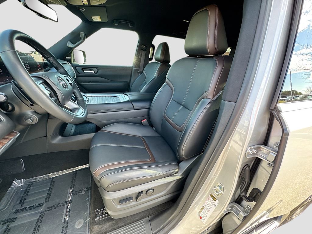 Used 2025 Nissan Armada SL w/ Captain's Chari Seat Package image 21