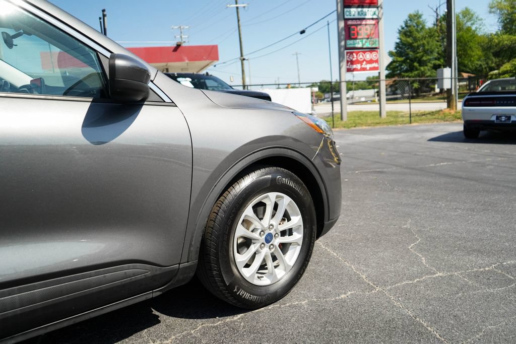 Used 2021 Ford Escape SE w/ Convenience Package FWD image 17