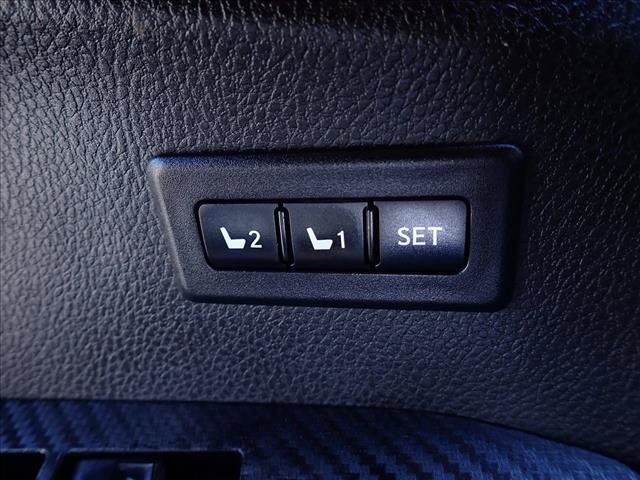 Used 2015 Toyota RAV4 Limited w/ Technology Package AWD/4WD image 15