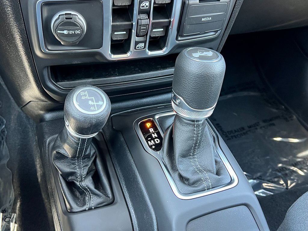 New 2025 Jeep Wrangler Sport S image 24