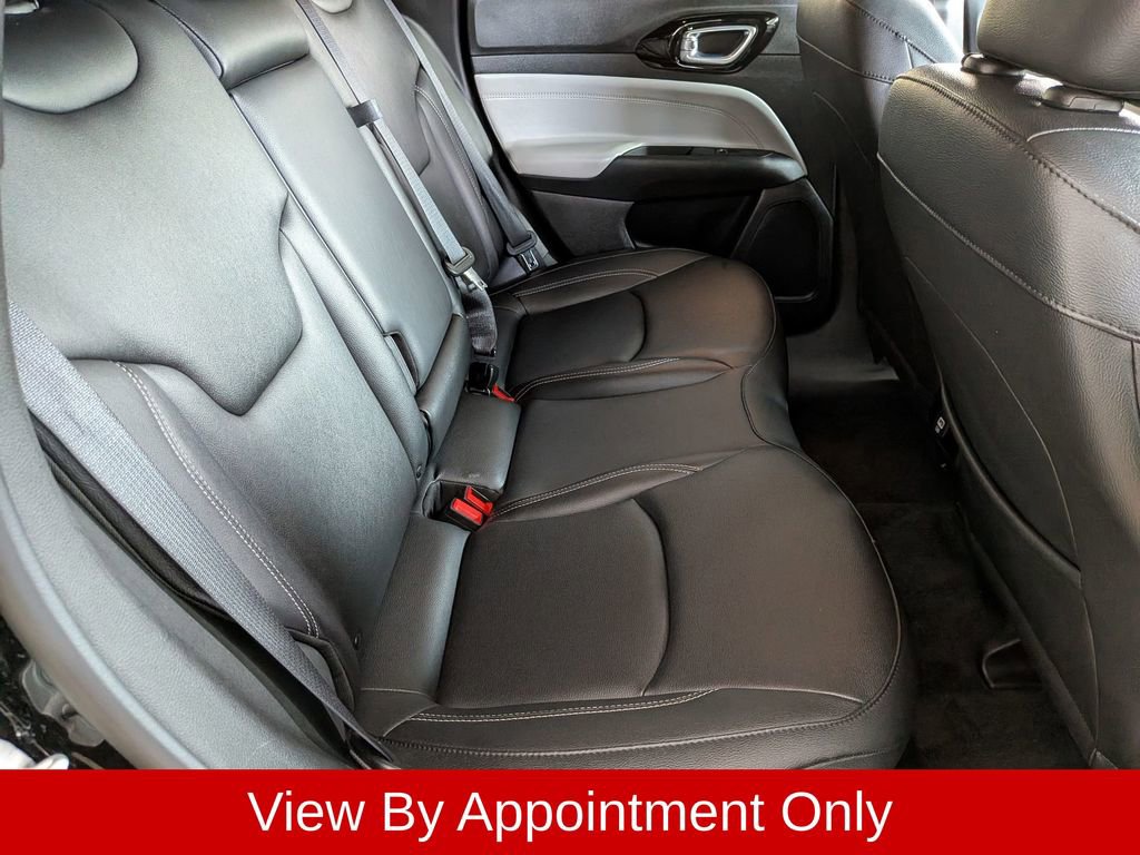 Used 2025 Jeep Compass Limited AWD/4WD image 26