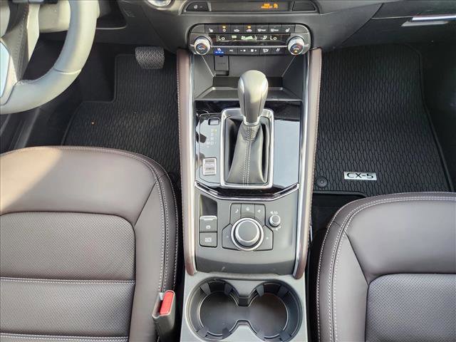 New 2025 MAZDA CX-5 Signature image 16