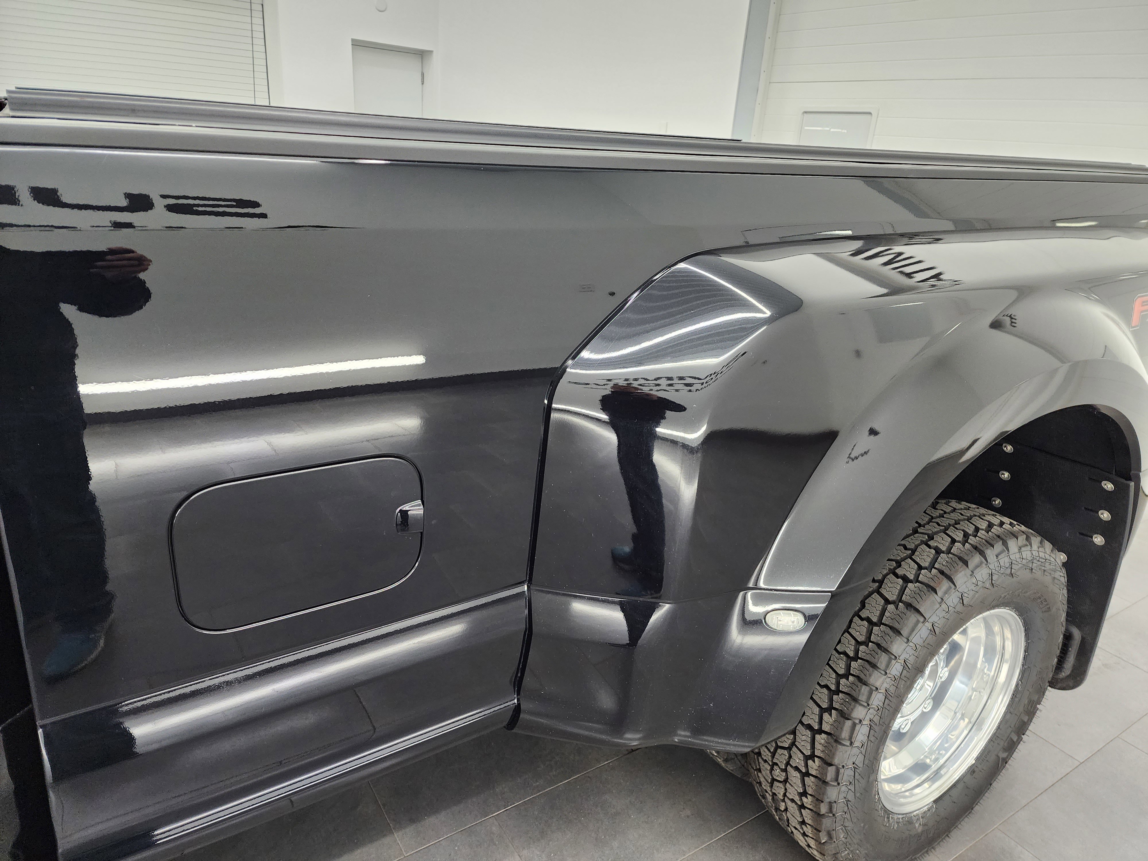 Used 2020 Ford F350 Lariat w/ Lariat Ultimate Package image 39