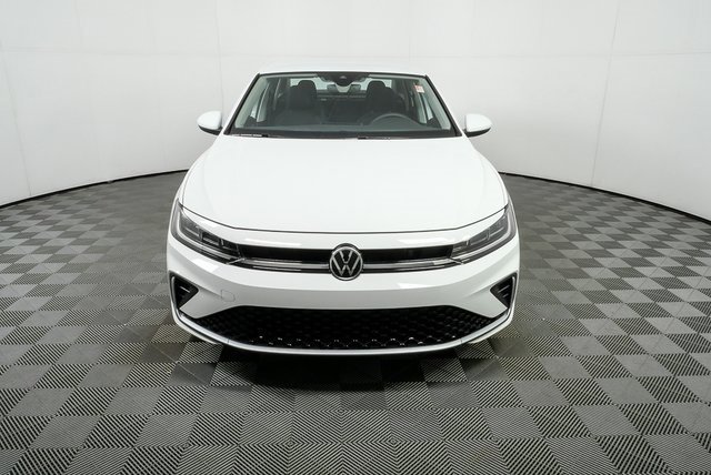 Used 2025 Volkswagen Jetta S image 31