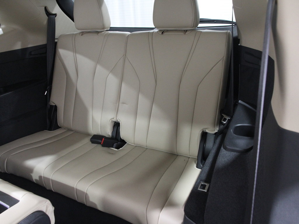 Used 2023 Acura MDX SH-AWD w/ Technology Package image 19