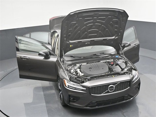 Used 2025 Volvo S60 B5 Plus w/ Protection Package Premier image 44