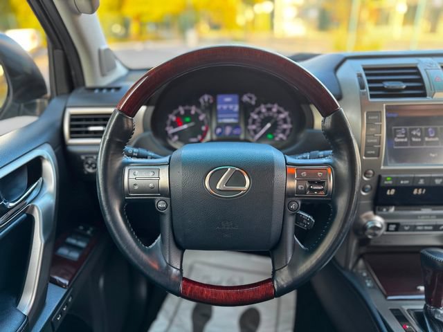 Used 2014 Lexus GX 460 w/ Premium Package AWD/4WD image 36