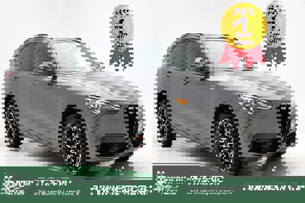 Used 2022 Alfa Romeo Stelvio Veloce image 1