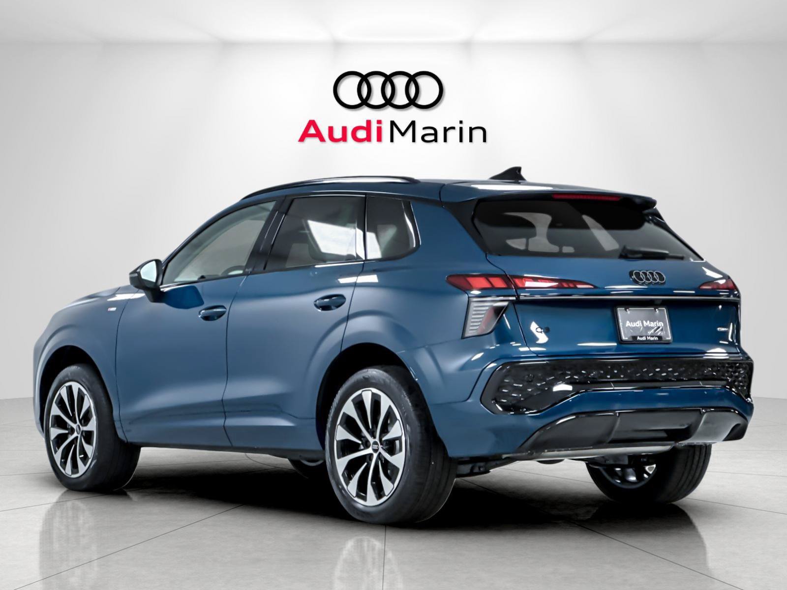 New 2026 Audi Q3 quattro 2.0T AWD/4WD image 3