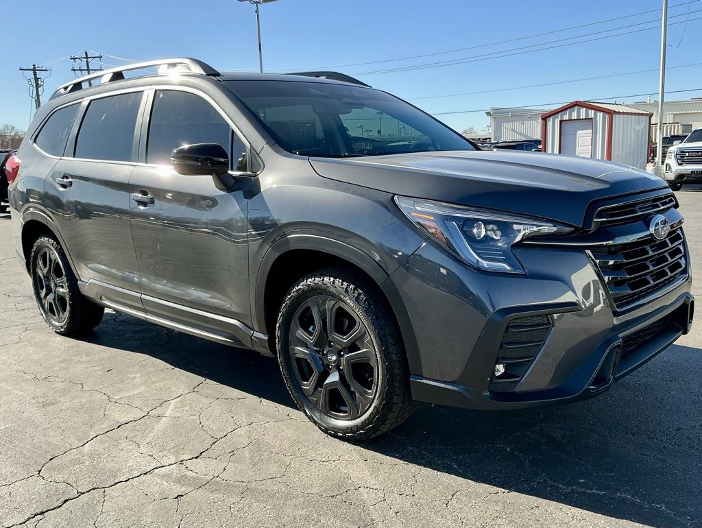 Used 2023 Subaru Ascent Onyx Edition image 6