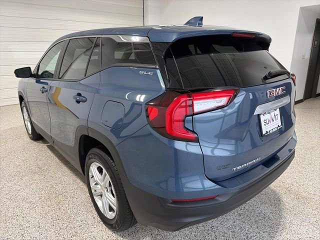 Used 2024 GMC Terrain SLE AWD/4WD image 5