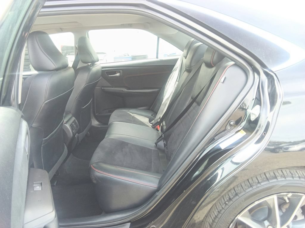 Used 2016 Toyota Camry XSE w/ Moonroof Package FWD image 30