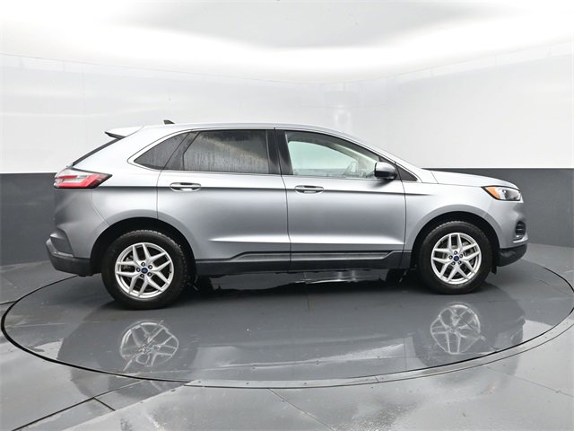 Used 2022 Ford Edge SEL image 4